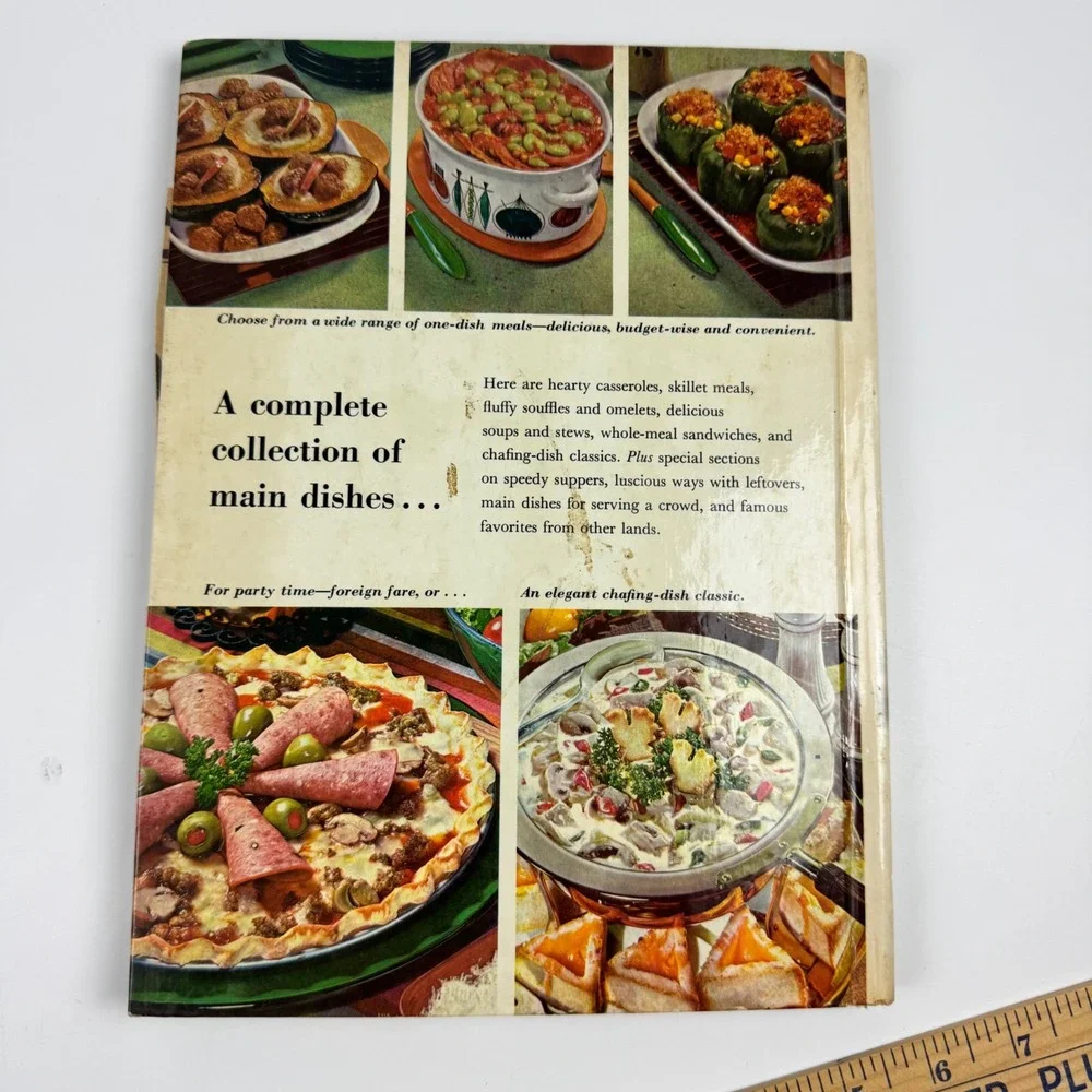 Vintage 1961 Better Homes and Gardens Casserole Cook Book Hardcover Clippings‎